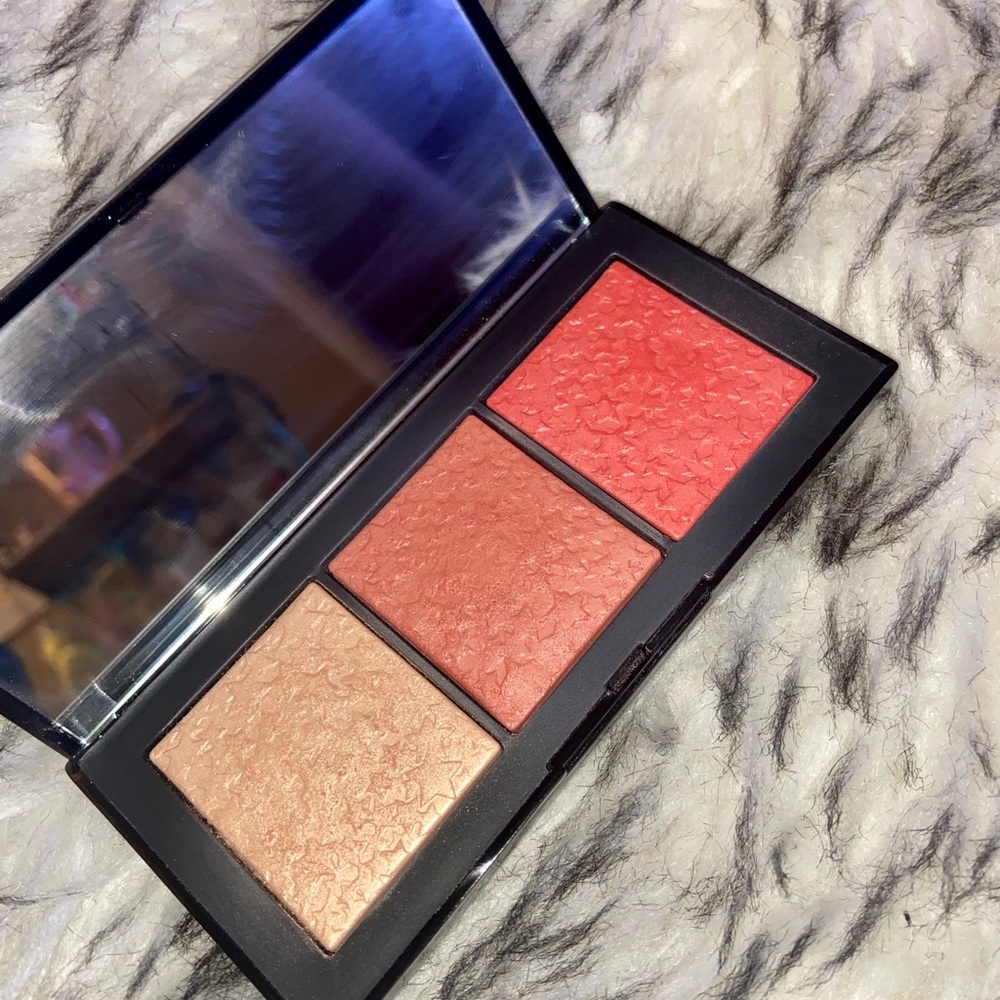 NARS blush pallet wet/dry * H u s t l e * LIKE N E W ( Barely used ~ Sanitized )